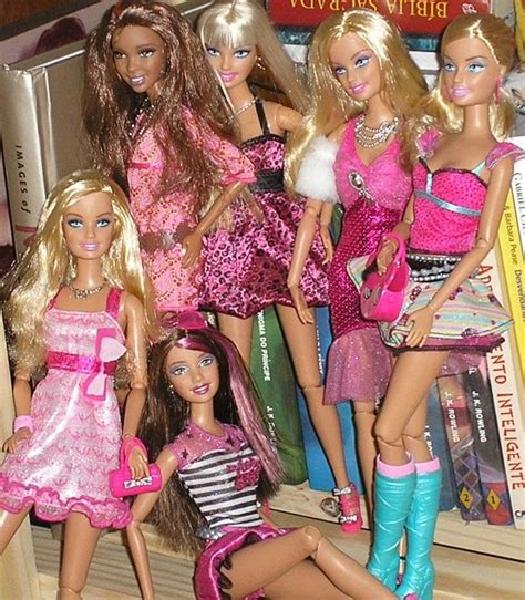 Primeira Coleção De Fashionistas 2009 Doll Clothes Barbie Barbie