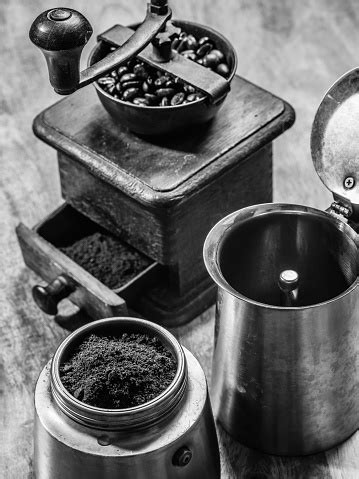 Oxo brew conical burr coffee the 6 best coffee grinders for 2021. Moka Express Coffee Pot And Grinder Stock Photo - Download ...