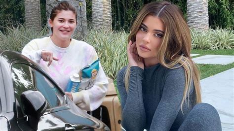 Kylie Jenner Looks Unrecognizable As She Goes Makeup Free