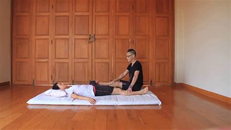 Hurricane Kick Coup De Pied Ouragan Reviewing Thai Massage Techniques With Kam Thye Chow
