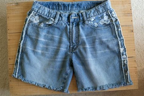 How To Make Frayed Cut Off Jean Shorts Leaftv
