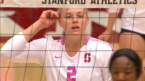 Recap Stanford Womens Volleyball Picks Up Three Set Sweep Over Washington Pac 12