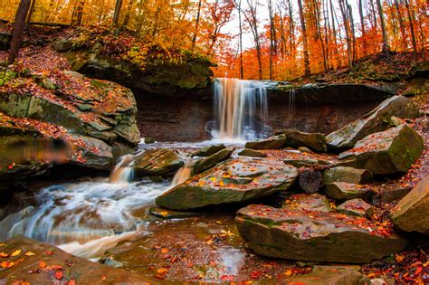 Best Autumn Waterfall Hike In Ohio Blue Hen Falls