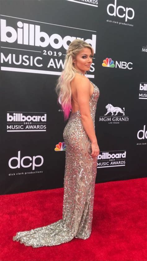 Wwes Alexa Bliss Shows Her Cleavage On The Red Carpet 20
