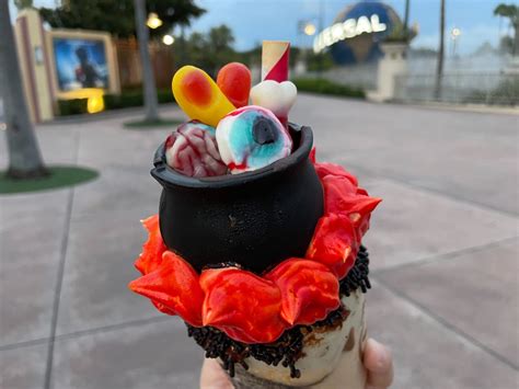 Review Black Magic Milkshake Puts A Spell On Us At The Toothsome