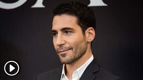 40, born 6 april 1981. Miguel Ángel Silvestre: del plan de piscina con Paula ...
