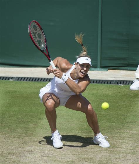 Angelique kerber currently plays with the yonex vcore 100s that is painted to look like the yonex vcore sv 100. Angelique Kerber - Wimbledon Championships 07/10/2017 ...