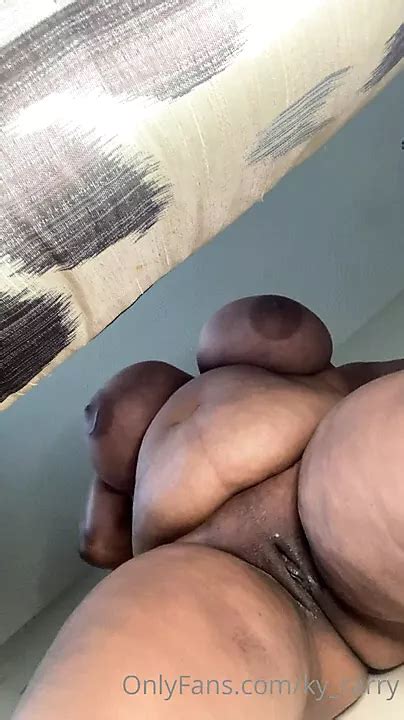 Solo Ebony Bbw With Huge Saggy Natural Tits Masturbates With Dildo