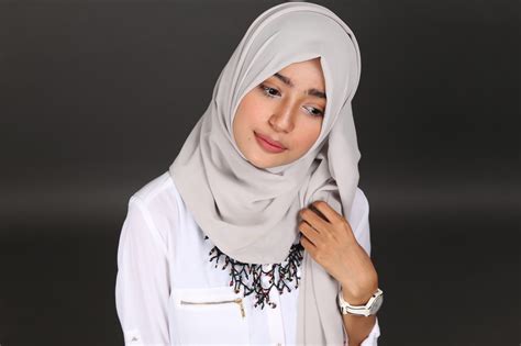 Universiti kebangsaan lazimnya merupakan universiti awam. Institut Pengajian Tinggi? - Madrasah Tahfiz Huda Al-Islam