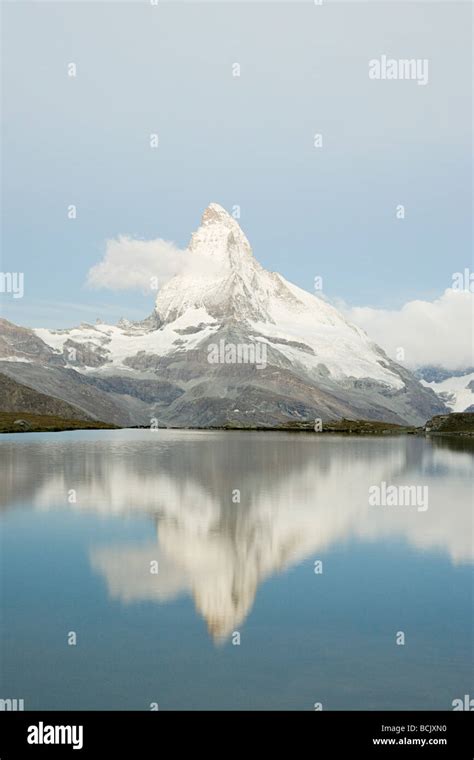 Matterhorn Reflected In Lake Stock Photo Alamy