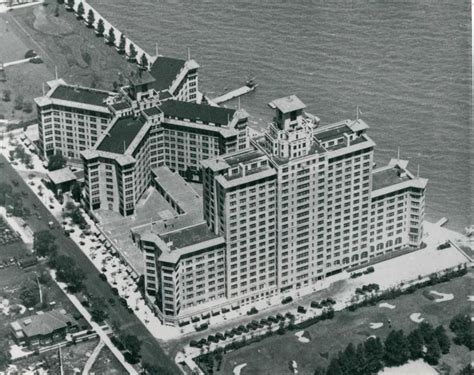 Aerial Of The Edgewater Beach Hotel In Its Heyday 1924 Chicago