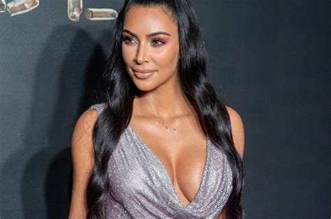 Kim Kardashian Pink Glitter Dress Steals The Versace Show Daily Star