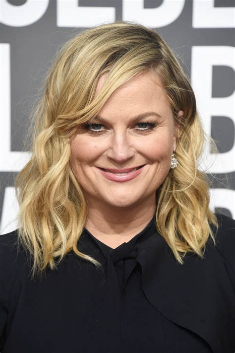 Amy poehler stopped by e! Seth Meyers had help from women while hosting the 2018 Golden Globes