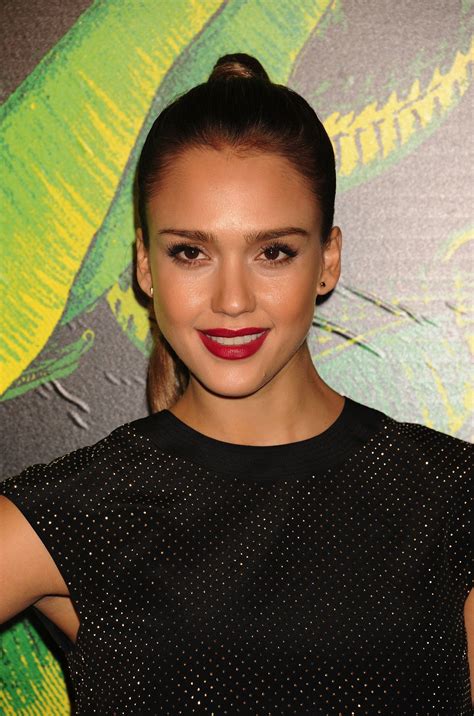 Jessica Alba At Versace For Handm Fashion Show In New York Hawtcelebs