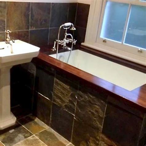 A good small tub is comfortable, compact, and feels larger than it is. Solo (With images) | Deep soaking tub, Tiny bath, Small bath