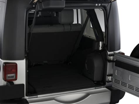 Image: 2008 Jeep Wrangler RWD 4-door Unlimited Sahara ...