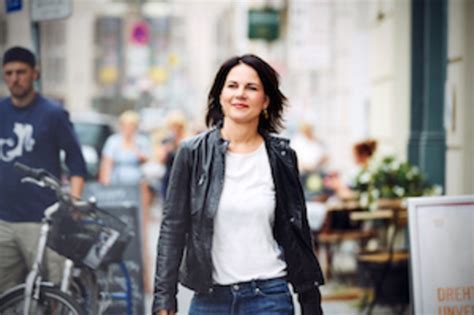 Was ist wahrhaftig an annalena baerbock? Interview mit Annalena Baerbock - The European