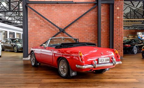 1963 Mgb Mk1 Roadster Richmonds Classic And Prestige Cars Storage