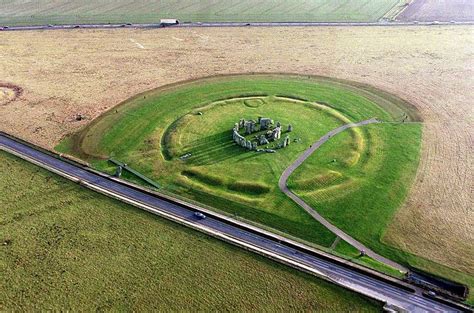 Aprueban polémico plan para construir un túnel bajo Stonehenge