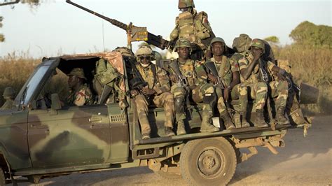 Frankreich beginnt Evakuierung seiner Staatsbürger aus dem Niger