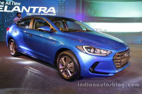 2016 Hyundai Elantra Launched In India At Inr 1299 Lakhs