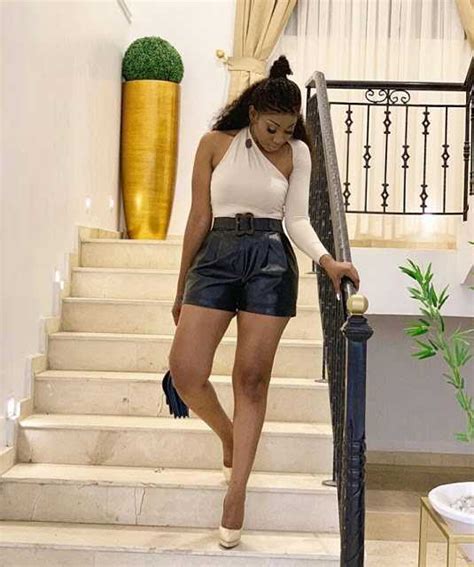 Actress Ebube Nwagbo Flaunts Hot Legs As She Rocks Bum Short In These Photos Celebrities Nigeria