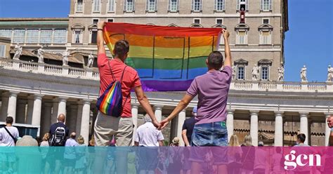 Gay Polish Couple Fly Pride Flag In The Vatican Asking The Pope For Help • Gcn