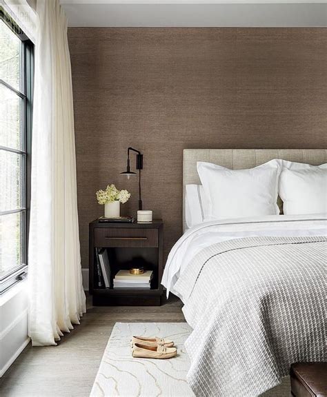 Packed With Style This Modern Gray And Brown Bedroom Features An