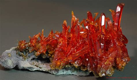 Zincite-Zincite-Mineral Photos-Mineral Encyclopedia-Neolithic Mineral - Mineral crystal-Mineral ...