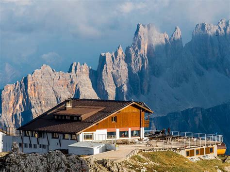 Gallerie Del Lagazuoi E Discesa Al Rifugio Scotoni Dolom Eat