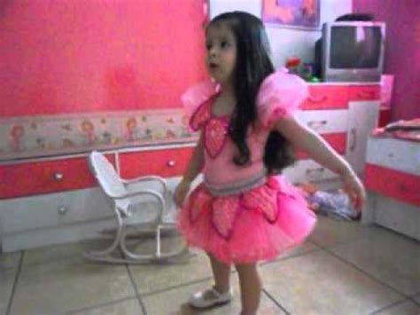 Menina de 9 anos dançando. Menina de 3 anos Dançando balé - YouTube