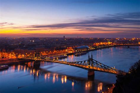 Great savings on hotels in budapest, hungary online. Discover Budapest with a boat cruise on the Danube ...