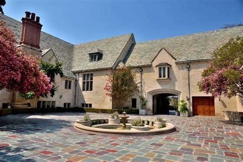 Greystone Mansion In Beverly Hills California Is A Movie Lovers
