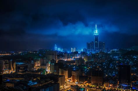 Mecca at Night by Clive Chanel / 500px | Mecca, Mecca 