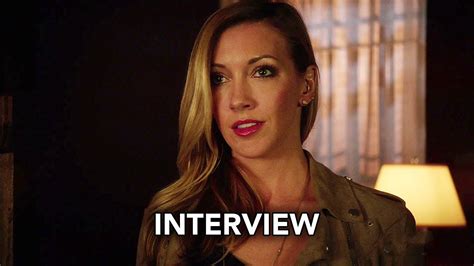 Arrow Season 6 Katie Cassidy Interview Hd Youtube