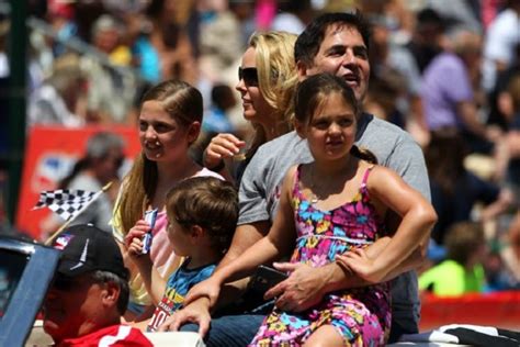 Mark Cuban Has 3 Kids With Wife Tiffany Stewart An Inside Look At His
