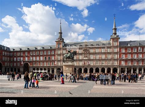 Plaza Mayor Madrid Spain Stock Photo Alamy