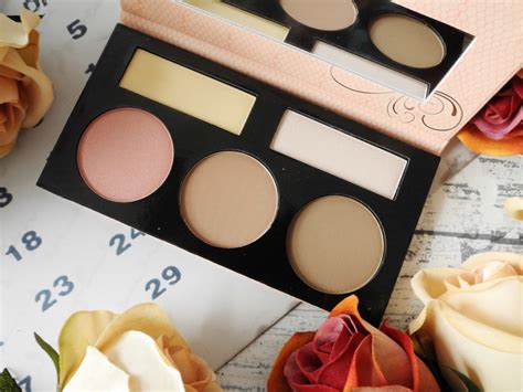 Bhcosmetics Forever Nude Sculpt And Glow Palette In Light Medium