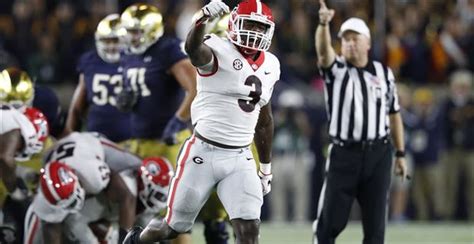Watch Roquan Smith Surprised With Butkus Award