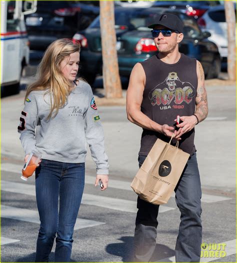 Ryan Phillippe Juice Bar Stop With Ava And Deacon Photo 3040633 Ryan Phillippe Photos Just