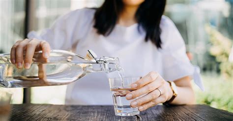How Much Water Can Kill You Water Intoxication Symptoms And Causes