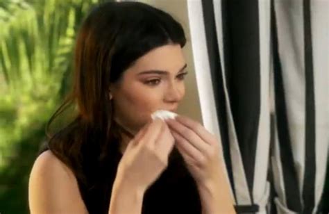 Kendall Jenner Breaks Down In Tears As She Talks About Bruces Transition