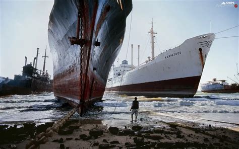 Beaches Vessels Scrapping Ships Wallpapers 1680x1050
