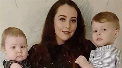 Young Mum 27 Given 6 Months To Live After Complaining Of Migraines