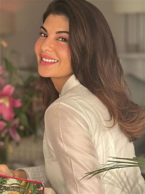 Hairstyles To Copy From Jacqueline Fernandez Morning Lazziness