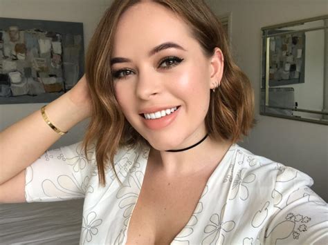 Tanya Burr Height Weight Age Net Worth Full Body Measurements
