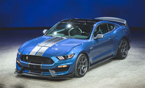 2016 Ford Mustang Shelby Gt350r Photos And Info News Car And Driver