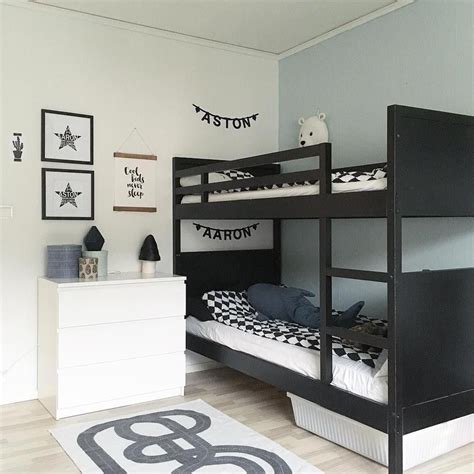 An ikea tromso loft bed with two twin beds. Syskonrum barnrum pojkrum Ikea Norddal våningssäng bunkbed ...