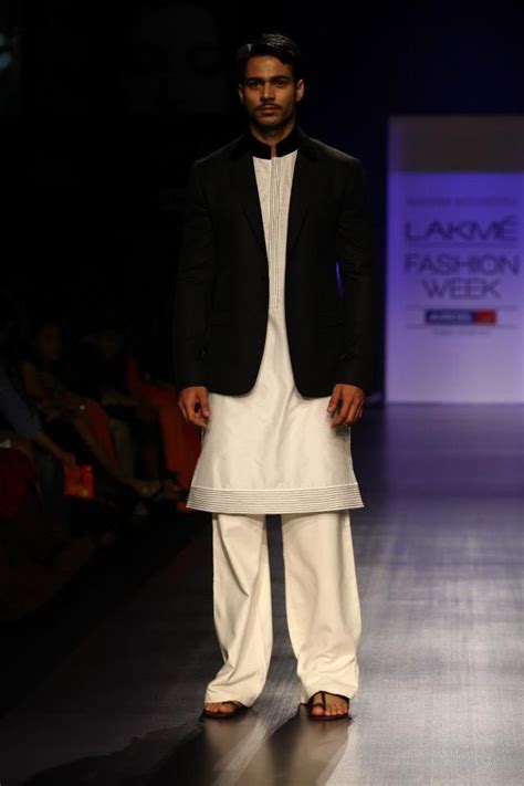 Indian Desinger Manish Malhotra At Lakme Indian Fashion Week As Part Of Summer 2013 Follow