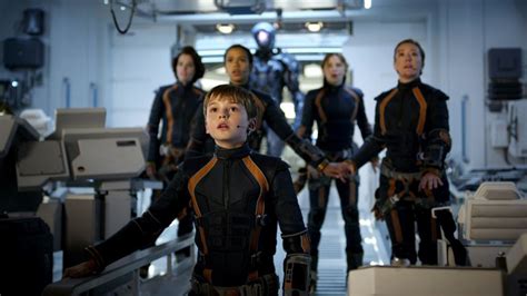 Netflix S Lost In Space Tops Streaming Charts Once Again